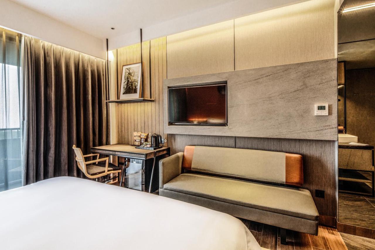 The Botanica Sanctuary Hotel Puncak Exterior photo Deluxe Room