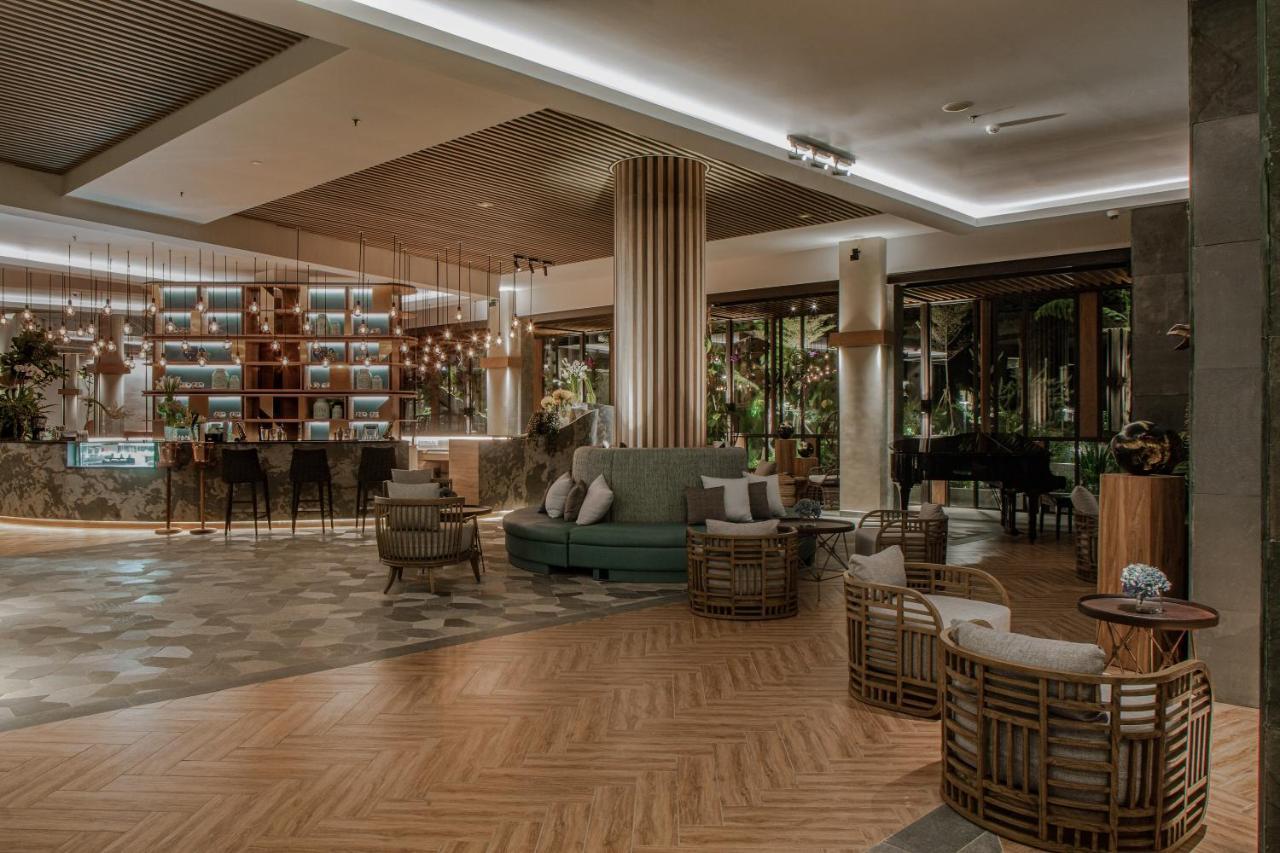 The Botanica Sanctuary Hotel Puncak Exterior photo The lobby of the hotel