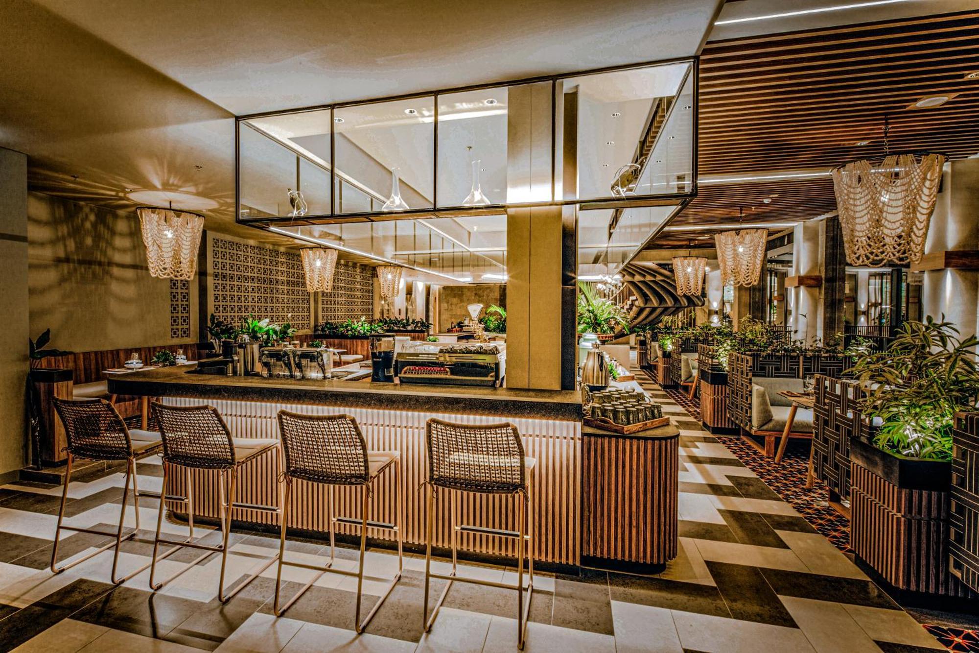 The Botanica Sanctuary Hotel Puncak Exterior photo The interior of the restaurant